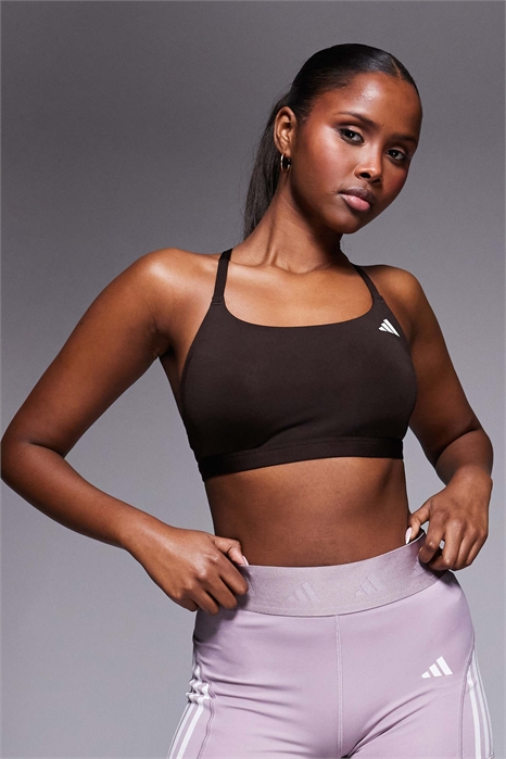 Бюстгальтер adidas Training Optime Essentials с легкой поддержкой артикул 150043811