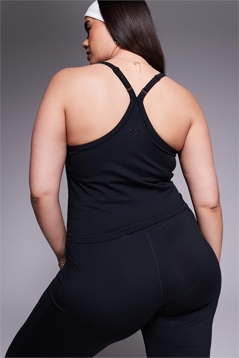 Мягкая на ощупь майка для йоги Curve Icon с встроенным бюстгальтером и регулируемыми бретелями артикул 139771584