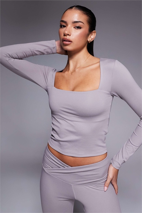 Топ с квадратным вырезом и длинными рукавами, приятный на ощупь артикул 147510232