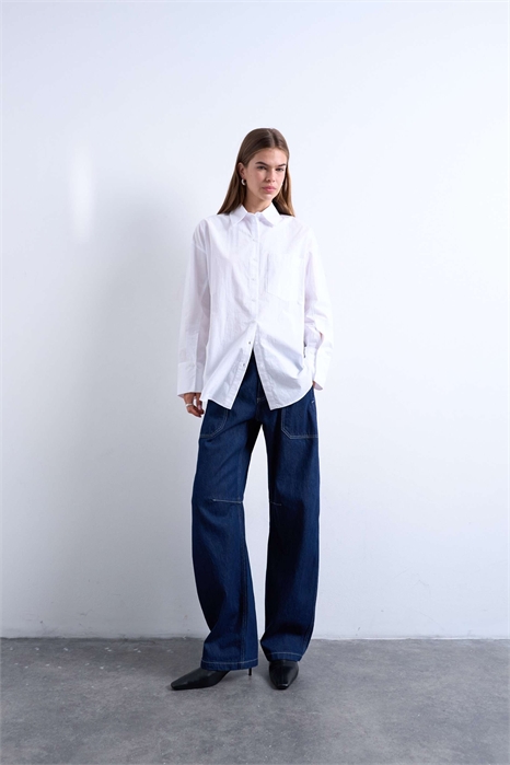 Джинсы с утилитарными карманами и зауженным кроем артикул 151413845