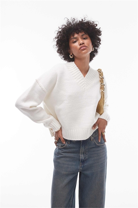 Свитер с высоким V-образным вырезом из трикотажа артикул 134163230