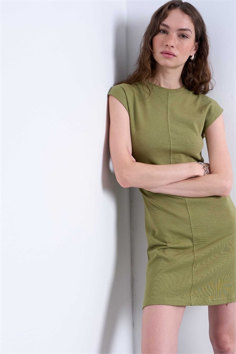 Мини-платье с зауженной талией и четкой посадкой артикул 146857850