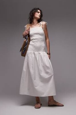 Льняное платье средней длины с рюшами артикул 140599647