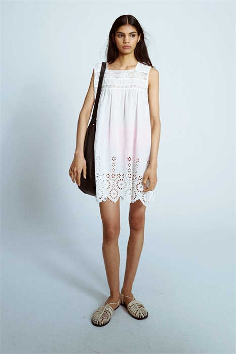 Мини-платье-комбинезон с вышивкой артикул 142514985
