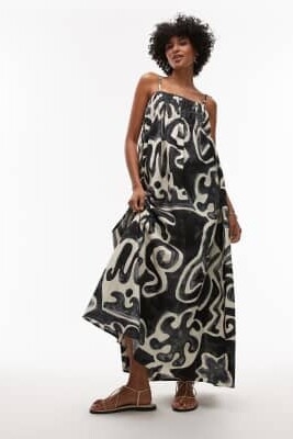 Платье средней длины с сборками на груди и эффектом льна артикул 140622008