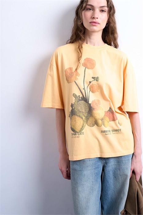 Футболка оверсайз с цветочным принтом артикул 145752439