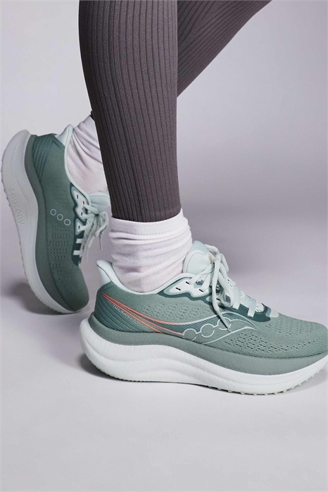 Кроссовки для бега Triumph 23 артикул 147966757