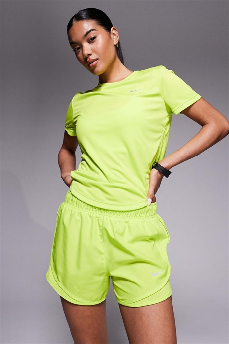 Шорты Tempo с средней посадкой, 3 дюйма артикул 147133777