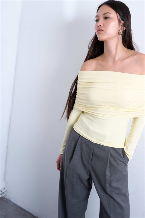 Облегающий топ с глубоким вырезом и длинными рукавами артикул 151485039