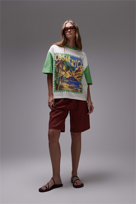 Футболка оверсайз с графическим принтом «Коста-Рика» и контрастными рукавами артикул 147700267