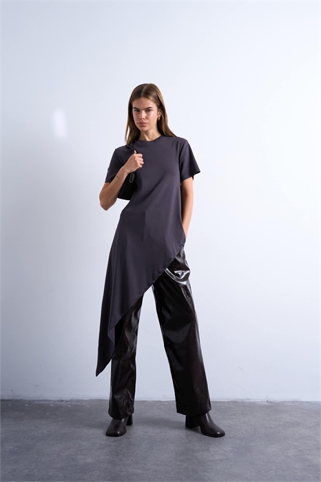 Облегающая туника с асимметричным вырезом и короткими рукавами артикул 151750008