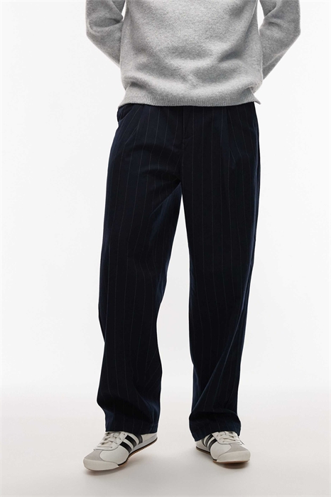 Брюки с широкими штанинами и плиссированной полоской артикул 151015960