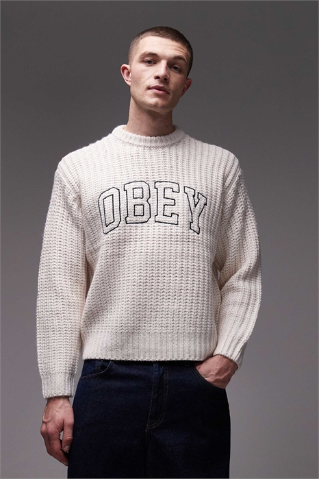 Студенческий вязаный свитер артикул 151015927