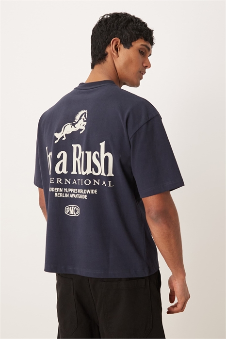 Футболка с принтом на спине, посвященная скачкам артикул 154082829