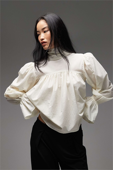 Блузка с высоким воротником и рукавами-буфантами артикул 151261854