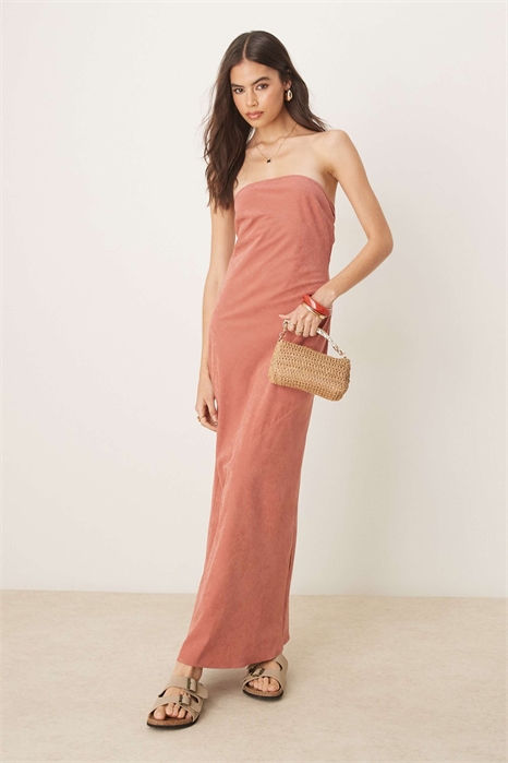 ASOS DESIGN Макси-платье с широким бандо артикул 144206807