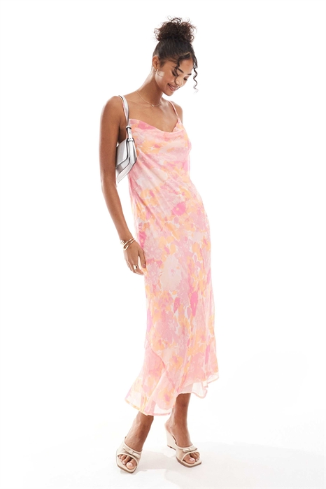 Платье-миди с капюшоном и бретелями от Smilla артикул 144210712