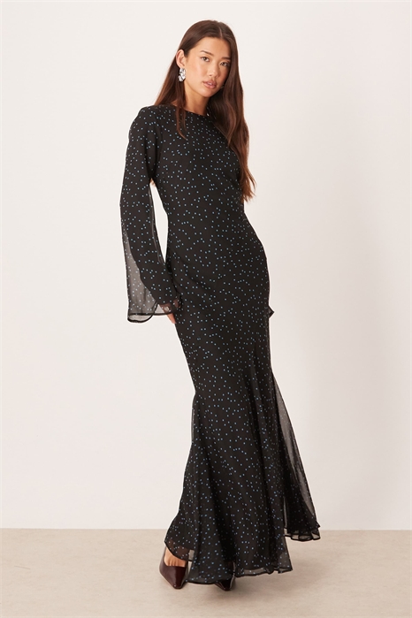 Макси-платье с расклешенными рукавами артикул 151864235