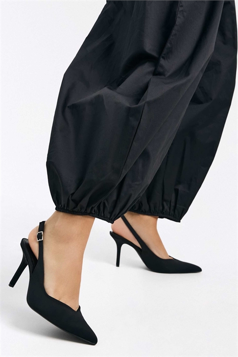 Туфли на высоком каблуке со шнурком сзади артикул 155447254