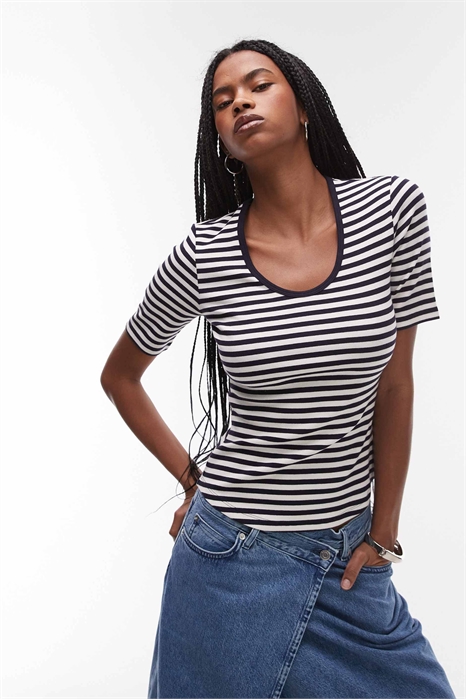 Футболка из трикотажа с ребристой отделкой и круглым вырезом артикул 144644443