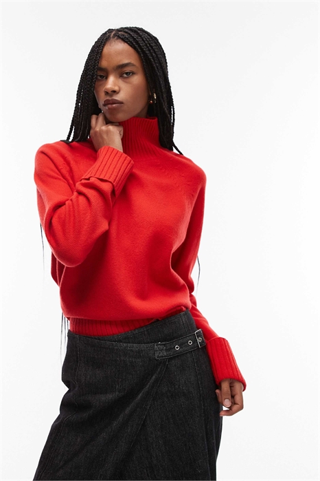 Шерстяной свитер с высоким воротником и широкими манжетами артикул 151304581