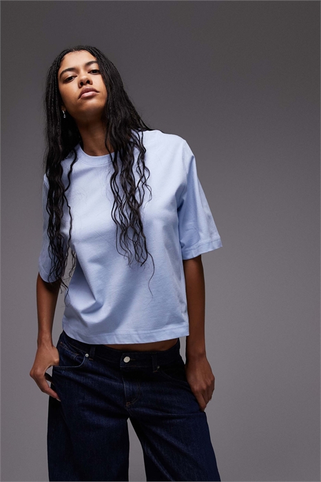 Объёмная футболка свободного кроя артикул 148521118