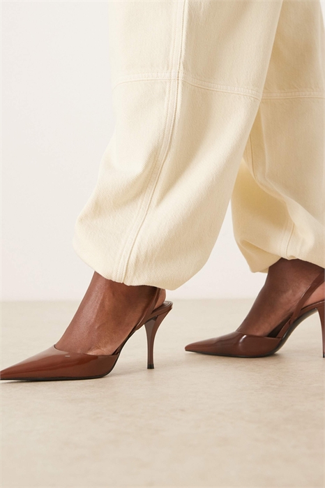 Туфли со шнурком сзади и заостренным каблуком артикул 151640391