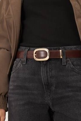 Ремень с овальной пряжкой артикул 154312478