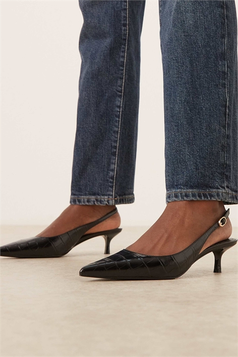 Туфли на низком каблуке с ремешком на пятке и текстурой под кожу крокодила артикул 154312076