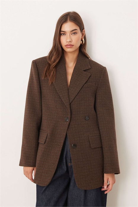 Блейзер свободного кроя из ткани с ворсованной поверхностью артикул 151861554