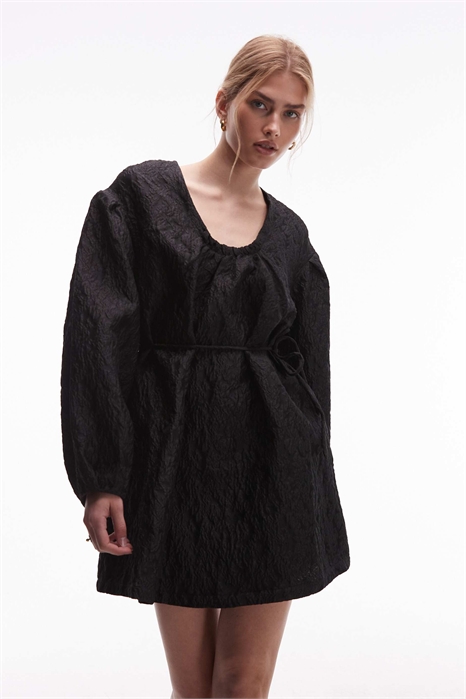 Мини-платье из жаккардовой ткани с рукавами, украшенными складками артикул 153017719