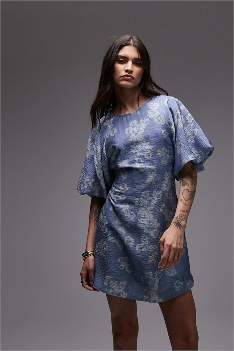 Мини-платье с буфчатыми рукавами и поясом, завязывающимся сзади артикул 146841078