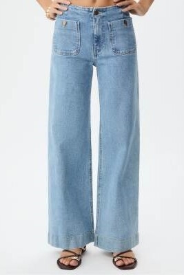 Джинсы D77 в минималистском стиле с карманами артикул 148921040