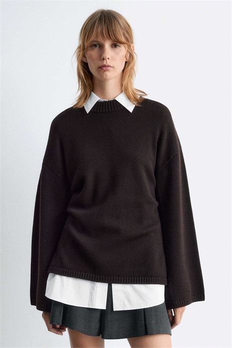 Свитер из чистой шерсти с рукавами-накидками на пуговицах артикул 150205016