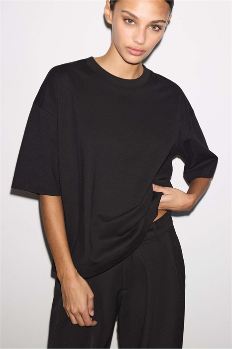 Футболка свободного кроя с короткими рукавами артикул 155842585