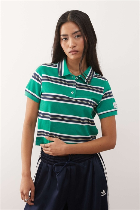 Поло с зеленой полоской, усаженное артикул 153151663