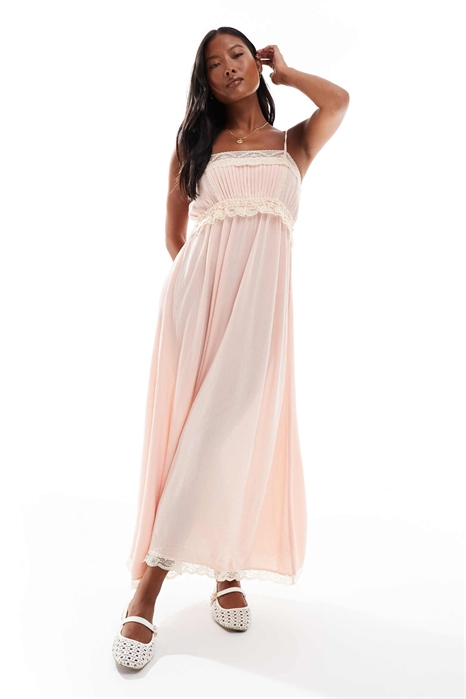 Макси-платье-топ с кружевной вставкой артикул 144072695