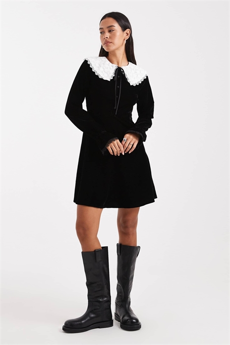 Мини-платье с бархатным воротником артикул 148711850