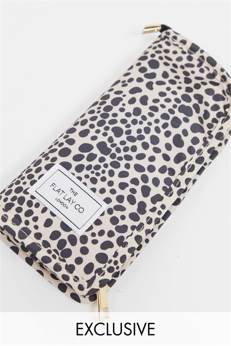 Эксклюзивный чехол для щетки Flat Lay Co. X ASOS — с рисунком «гепард» артикул 1831159