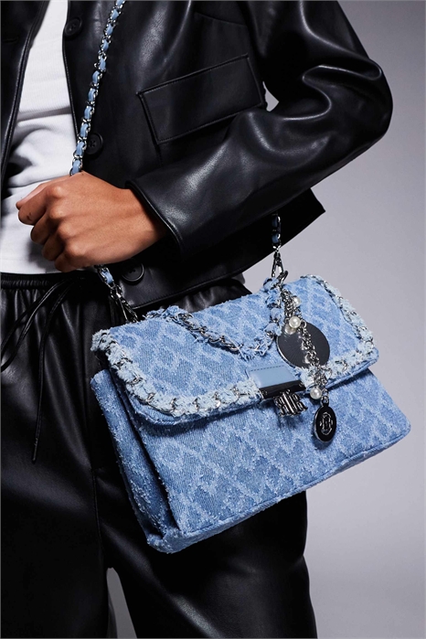 Сумка через плечо с клапаном и джинсовой отделкой артикул 154689946