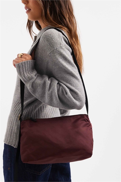 Небольшая нейлоновая сумка через плечо Ali артикул 142509265