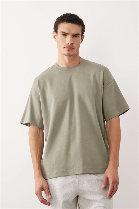 Футболка свободного кроя из дышащей ткани артикул 153153030