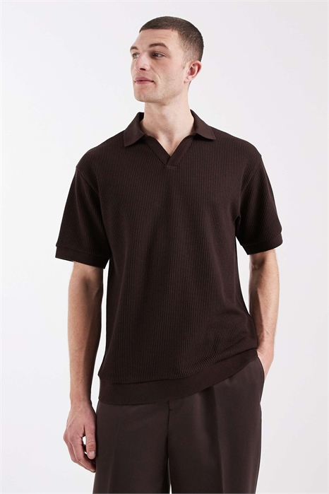 Полуформальная рубашка-поло свободного кроя артикул 153812124