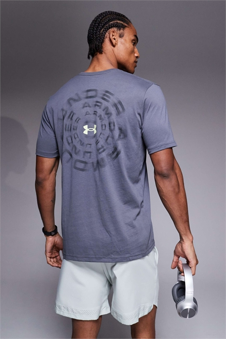 Футболка с коротким рукавом и принтом на спине артикул 153664688