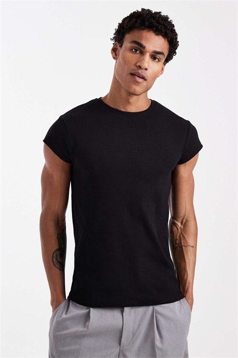 Приталенная футболка с короткими рукавами артикул 155723877