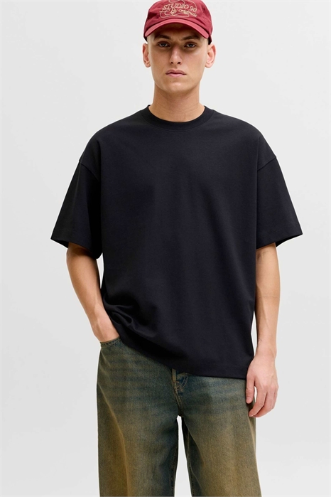 Футболка свободного кроя из дышащей ткани артикул 153153010