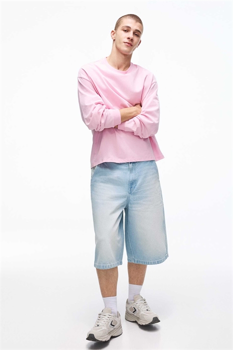 Джинсовые шорты-бермуды в стиле скейтер артикул 155723597