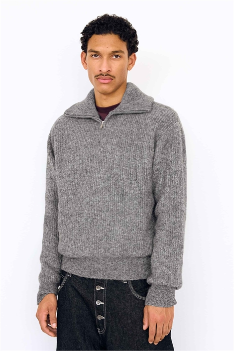 Свитер с четвертью молнии артикул 154900934