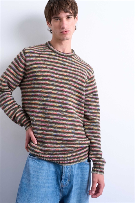 Свитер из трикотажа с переплетенными полосками, прямой крой артикул 147902983