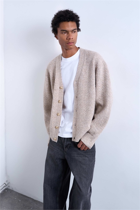 Кардиган свободного кроя с узором «коса» артикул 148889574